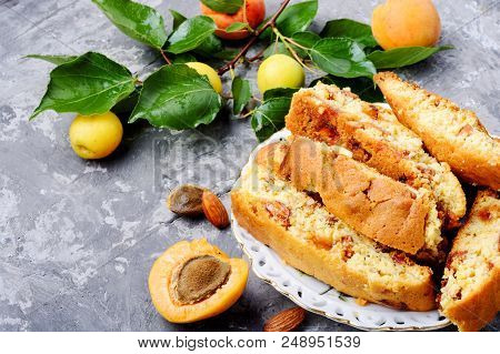 Italian Almond Biscotti