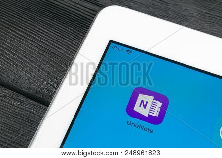 Sankt-petersburg, Russia, July 6, 2018: Microsoft Onenote Office Application Icon On Apple Ipad Pro 