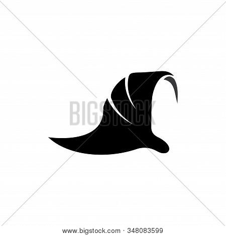 Muslimah Hijab Logo Template Vector Illustration Design