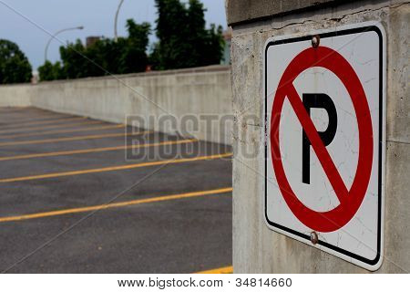 Nessun segno di parcheggio