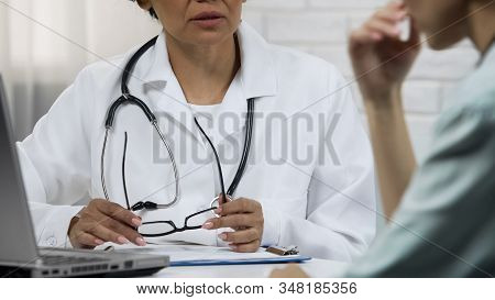 Oncologist Informing Young Woman About Incurable Disease, Bad News About Tumor