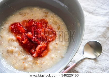 Summer Breakfast With Oatmeals