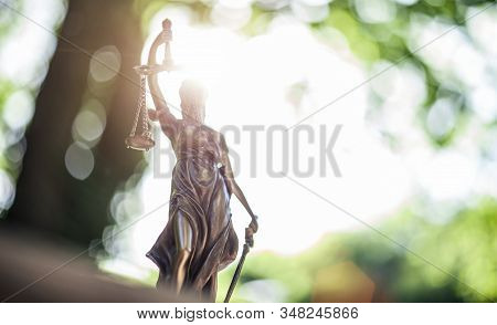 The Statue Of Justice - Lady Justice Or Iustitia / Justitia The Roman Goddess Of Justice