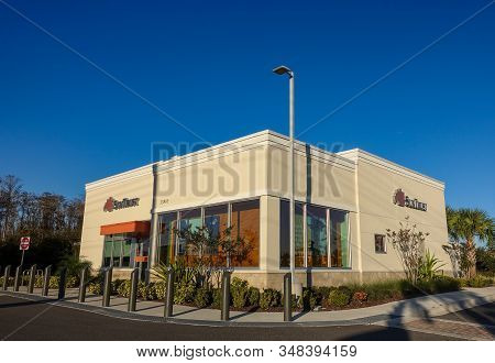 Orlando, Fl/usa-1/29/20: The Exterior Of A Suntrust Bank Branch.