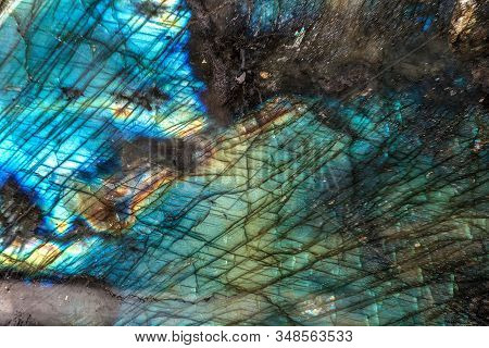 Labradorite Quartz Crystal Mineral Spectrolite With Peacock Color