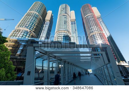 Sydney, Australia - November 24, 2016: People Walking To Work Via Pedestrian Gallery At Barangaroo P