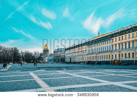 Arc De Triomphe Of The General Headquarters Building On Palace Square. Saint Petersburg