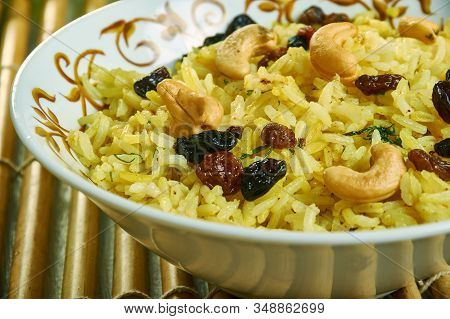 Mangalorean Biryani, Pot Mangalore Style Biryani Made With Mixed Veggies.