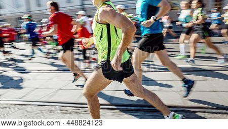 Group Athletes Runners Running Marathon Motion Blur