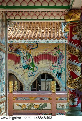 Architecture Of Chinese Style Temple In Wihan Thep Sathit Phra Ki Ti Chaloem ( San Chao Na Cha ). Se
