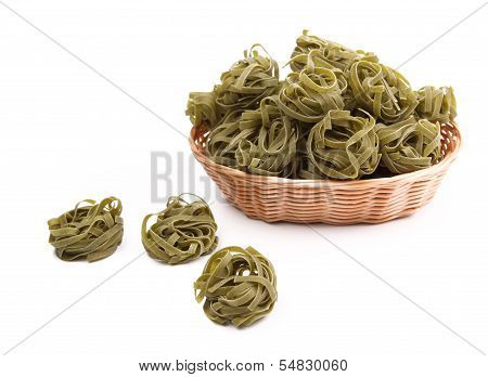 Tagliatelle paglia e fieno at basket.