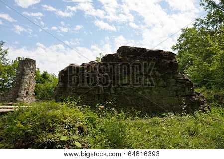 Ruined Walls