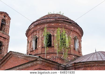 Temple St. Great Martyr Paraskeva Pyatnitsa