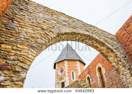 Chapel and walls on Medvedgrad castle