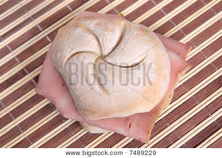 Болонья Roll