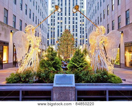 NEW YORK - DEC 28: Famous Rockefeller Center Christmas tree as seen from 5th Avenue on December 28th, 2011 in New York