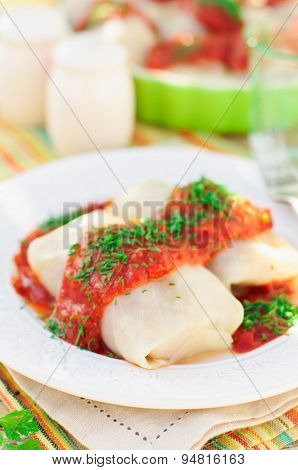 Cabbage Rolls With Tomato Sauce And Dill