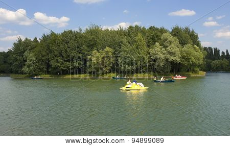 People Rest In Park Izmaylovsky