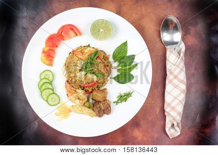 Fried Jasmine Rice In Green Curry With Mixed Meat.