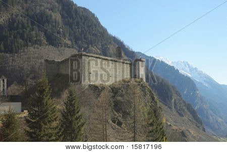 Burg in Mesocco, Schweiz