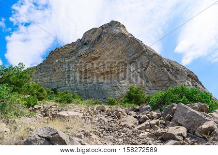 small slate rock. next are the stones after rockfall