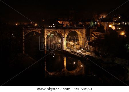 Knaresborough viaduto à noite