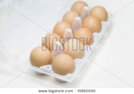 Ägg i facket ovanifrån.