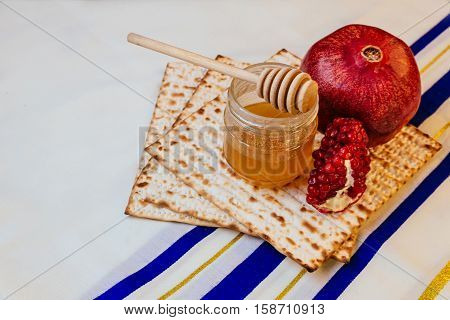 Rosh Hashanah Jewish Holiday Matzoh  Passover Bread Torah