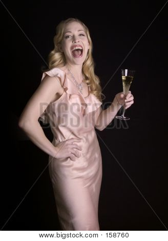 Griner kvinde med Champagne glas