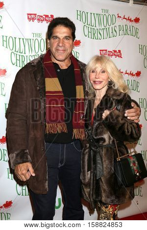LOS ANGELES - NOV 27:  Lou Ferrigno, Carla Ferrigno at the 85th Annual Hollywood Christmas Parade at Hollywood Boulevard on November 27, 2016 in Los Angeles, CA