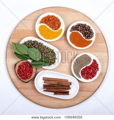 Set in a beautiful oriental spices serving