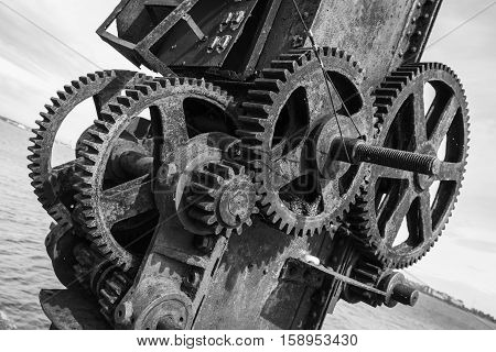 rusty gears and winch mechanism