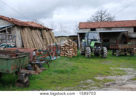 Farma místo