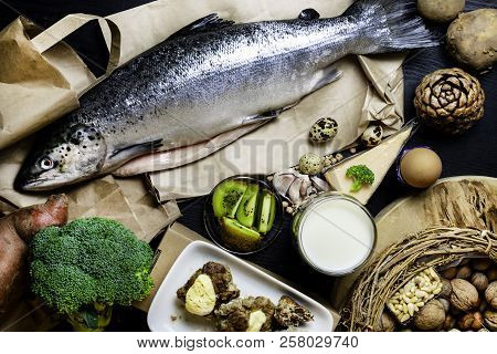 Products Containing Phosphorus Salmon Fish, Pine Nuts, Peanuts, Anchovy, Cheese, Milk, Eggs, Broccol