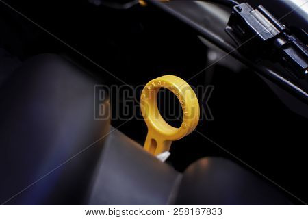 Dipstick Oil Level Gauge With Yellow Color For Checking Engine Oil Level Of Engine System, Automotiv