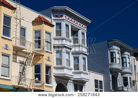 San Francisco, Ca, Usa - July 18,2011: Painted Ladies, Victorian Homes At Alamo Square. One Of The M