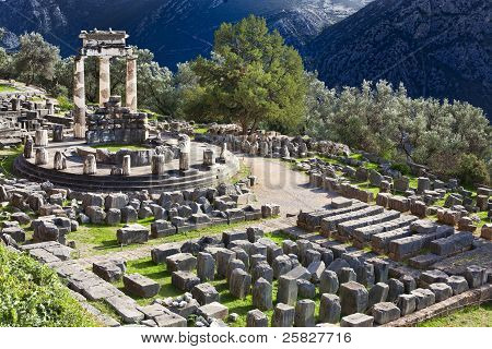 Antico tempio greco di Atena sul Monte Parnaso In Delphi