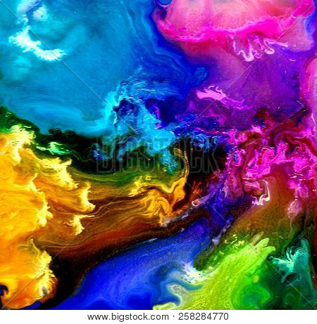 Fluid Art In A Petri Dish. Colorful Alcohol, Ink, Living Colorful Bacteria In A Petri Dish.