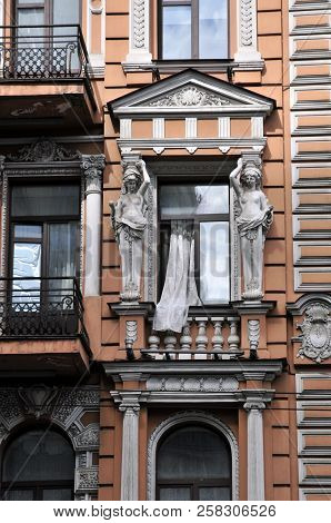 Kiev/ukraine - July 3, 2018: Profitable House On The Street. Saksaganskogo No. 96 (built 1898-1899 G
