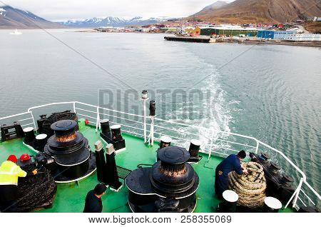Expedition Ship On Longyearbyen Coast - Svalbard