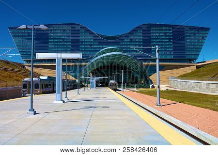 September 14, 2018 In Denver, Co:  Rtd Light Rail Departing Denver International Airport For Downtow