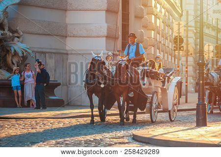 Vienna, Austria - 19.08.2018: Horse-drawn Carriage Or Fiaker, Popular Tourist Attraction, On Michael