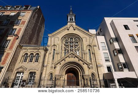 The Lutheran Protestant Church Of Bon-secours Was Founded In 1854 At The Heart Of Faubourg Saint-ant