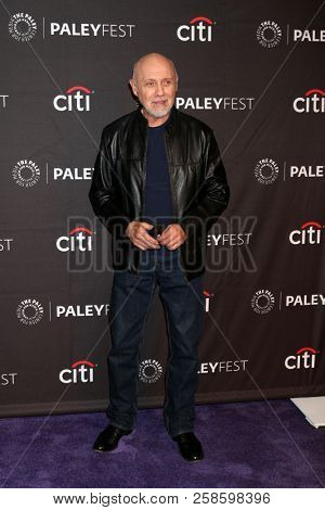 LOS ANGELES - SEP 13:  Hector Elizondo at the 2018 PaleyFest Fall TV Previews - FOX at the Paley Center for Media on September 13, 2018 in Beverly Hills, CA