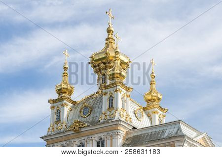 St Petersburg, Russia - 03 June, 2018: Horizontal Picture Of The Top Of Orthodox Church At Peterhof,
