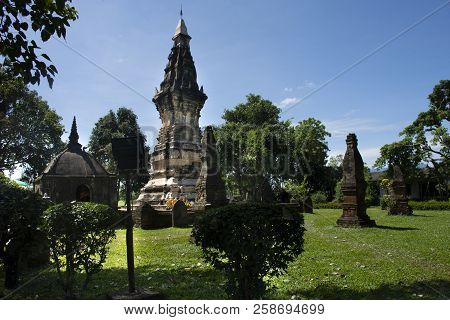 Chedi Or Stupa Phra That Kong Khao Noi In Yasothon, Thailand