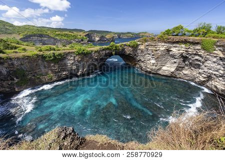 Beautiful And Clear Aquamarine Water At Broken Beach In Nusa Penida, Indonesia.