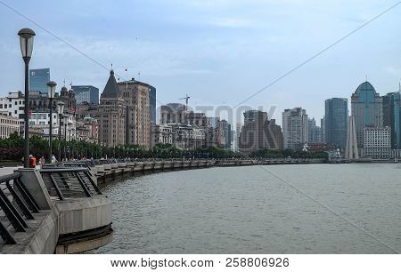 Shanghai, China ; Jun 21 2018  : Coloniel Building Style Located In The Bund (waitan). It Is A Water