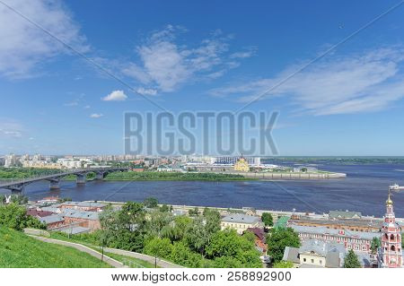Nizhny Novgorod, Russia. - June 21.2018. View From The High Bank Of The Oka To Strelka Crossing The 