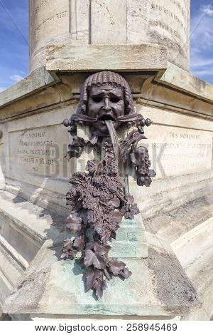 Stratford-upon-avon, United Kingdom - August 24: Beautiful Metal Sculpture On The Gower Memorial In 